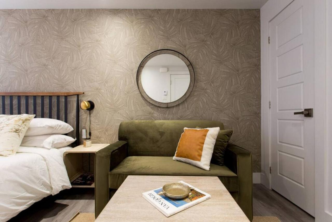 Palms Little Italy Studio With Full Bathroom By Denstays Montreal Exterior foto