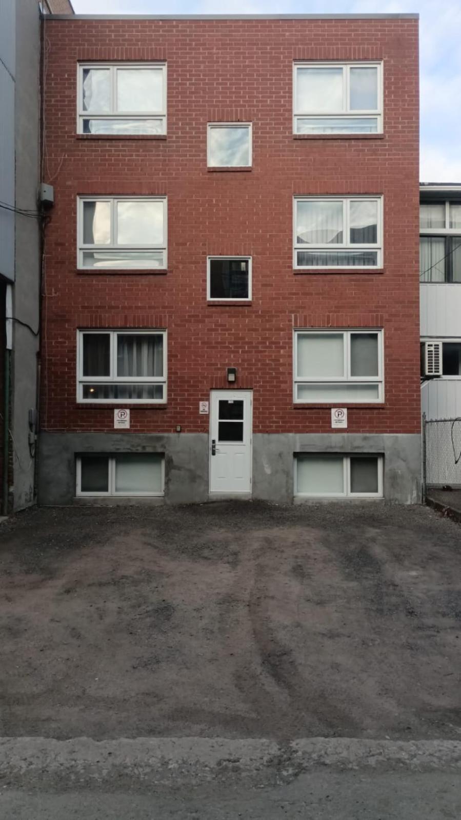 Palms Little Italy Studio With Full Bathroom By Denstays Montreal Exterior foto